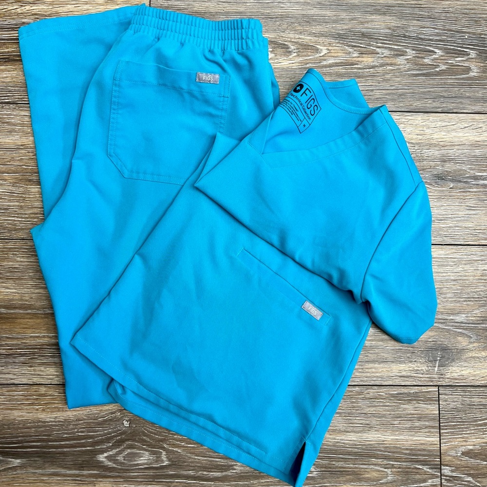Figs scrubs